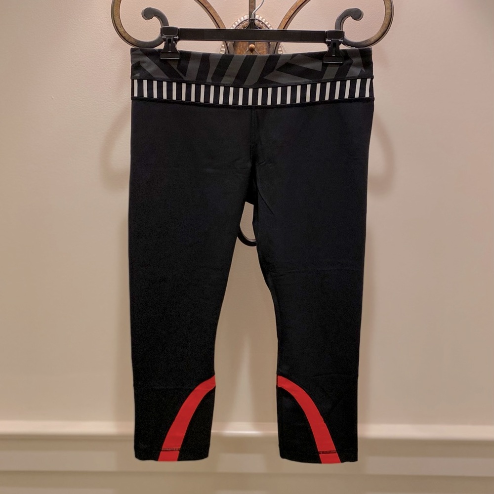 NWOT *LULULEMON* Athletic Leggings … *SEAWHEEZE* 2014 Vancouver … Size: 10